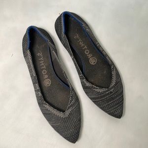 Rothy’s size 7 grey striped pointed flats